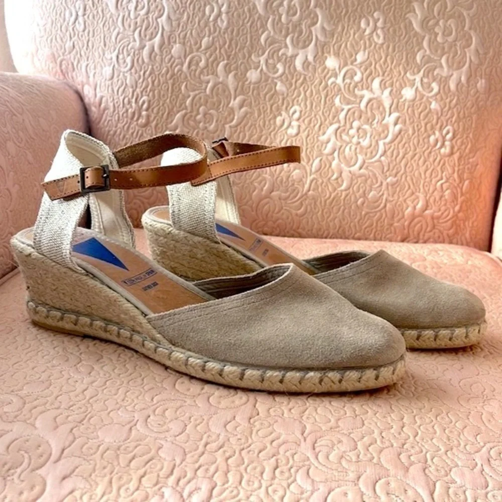 Brand New Verbenas Genuine Suede Espadrilles Wedges Ankle Strap Sandals Stone
